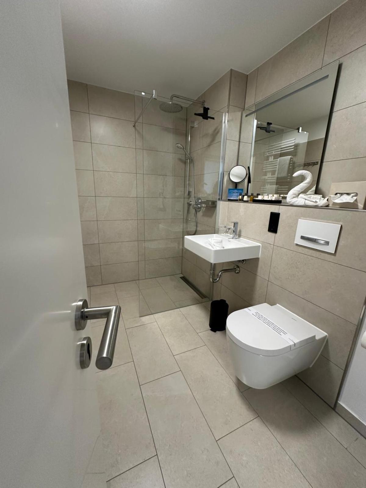 Sandbank Hotel & Appartements Lubmin Ngoại thất bức ảnh